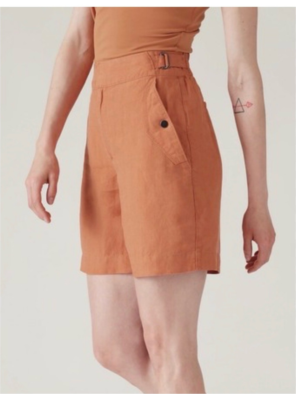0229 Athleta High-Waist Cargo Shorts in Rust